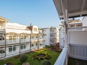 Strandvillen Binz - Ferienwohnung mit 1 Schlafzimmer und Balkon AH-627